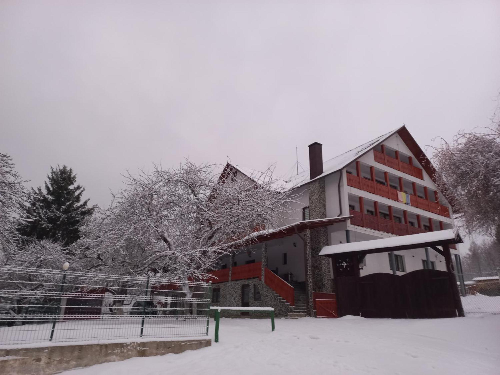 Casa De Vacanta Perla Colibitei Colibiţa Εξωτερικό φωτογραφία